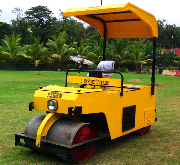 Ride-on Pitch Rollers